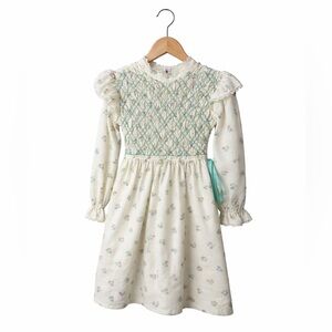 Poly finders Smocked Vintage Floral Dress. Size 6x. Great Vintage Condition